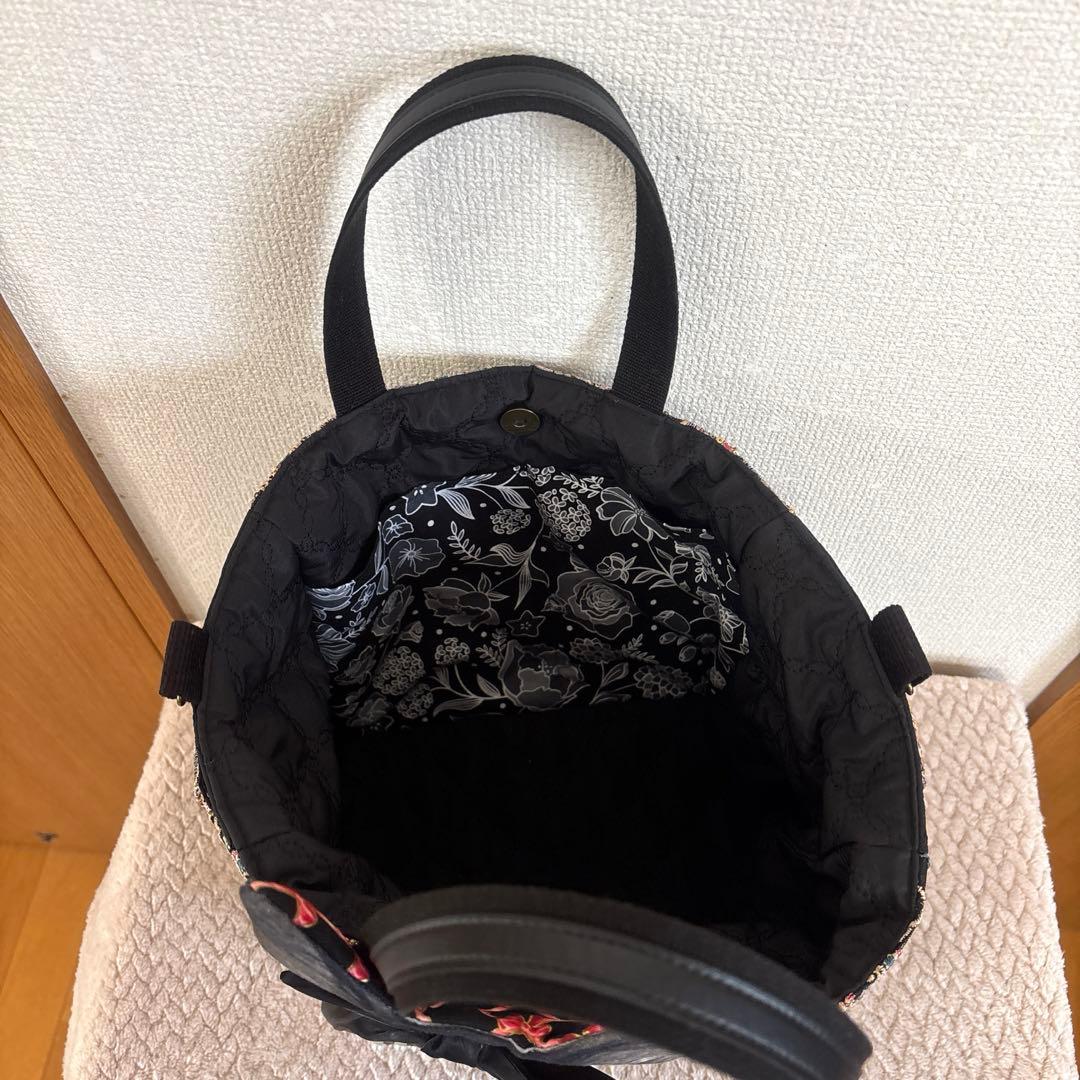 こ*り様 コヤンイサムチョン　黒猫ちゃん　インド刺繍サイドポケットトート