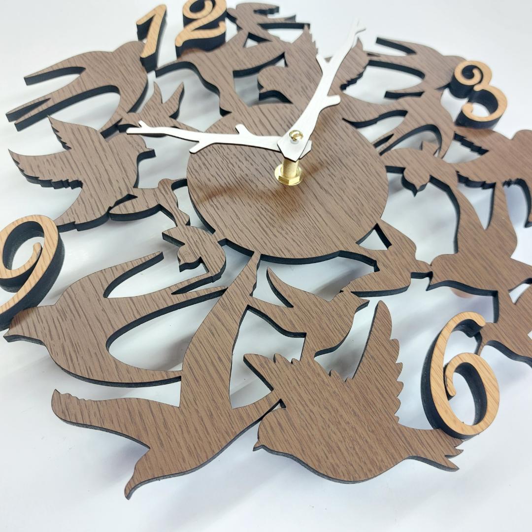 【限定値下げ3000円引き】北欧風　立体的な鳥のデザイン木製掛け時計　静音タイプ