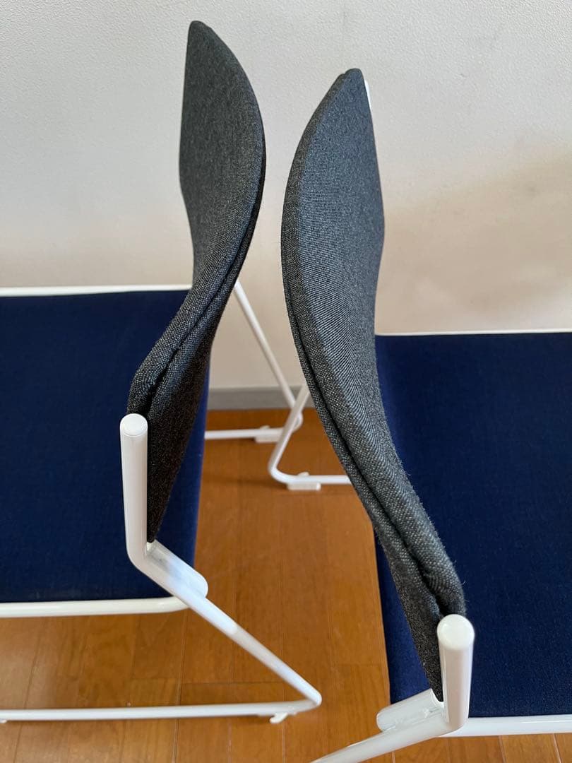 セイアローズ LEO スタッキングチェア 4脚　モダン　カフェ ダイニング