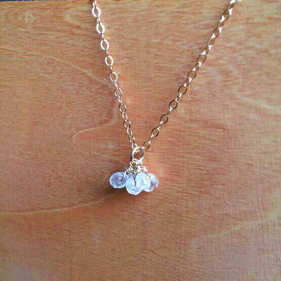 14kgf ピンクアメジストとレインボームーンストーンのチャーム