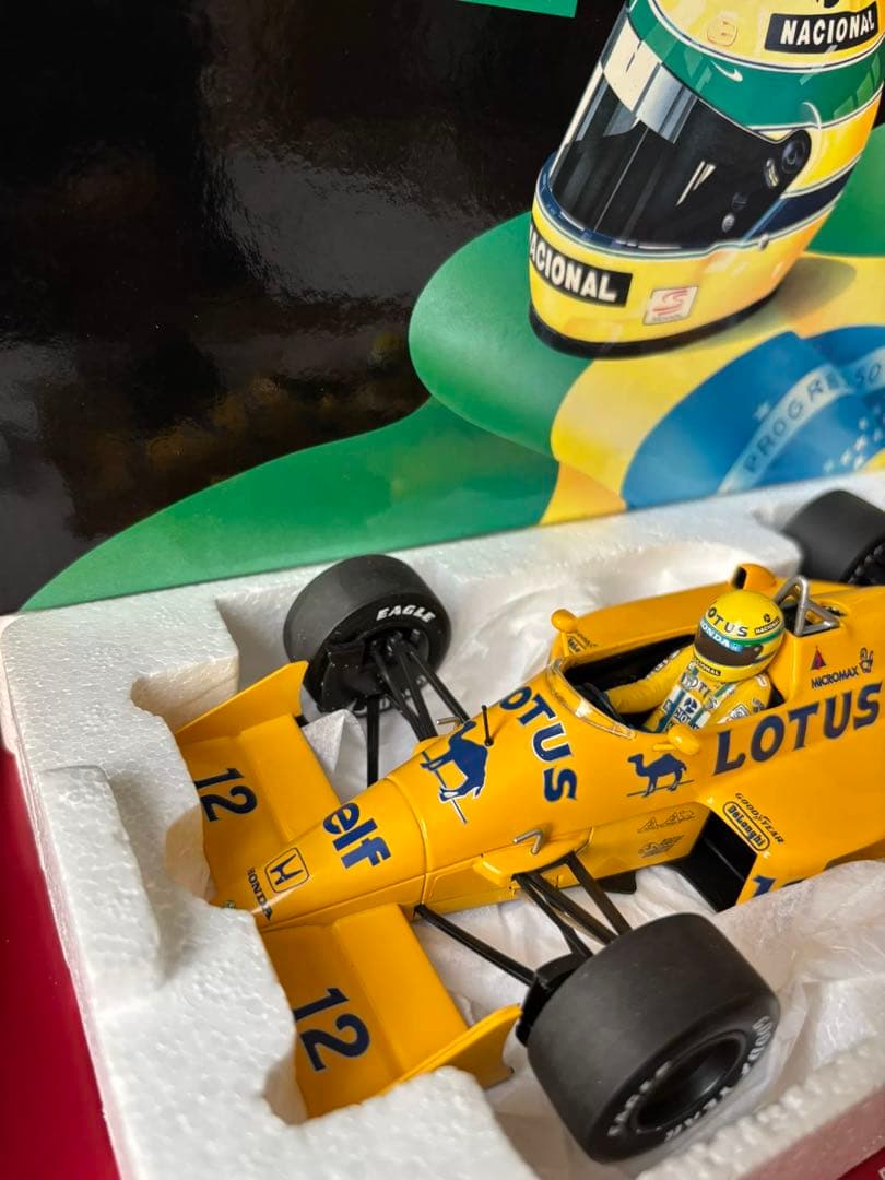 ミニカットLOTUS HONDA 99T 1987 1/18