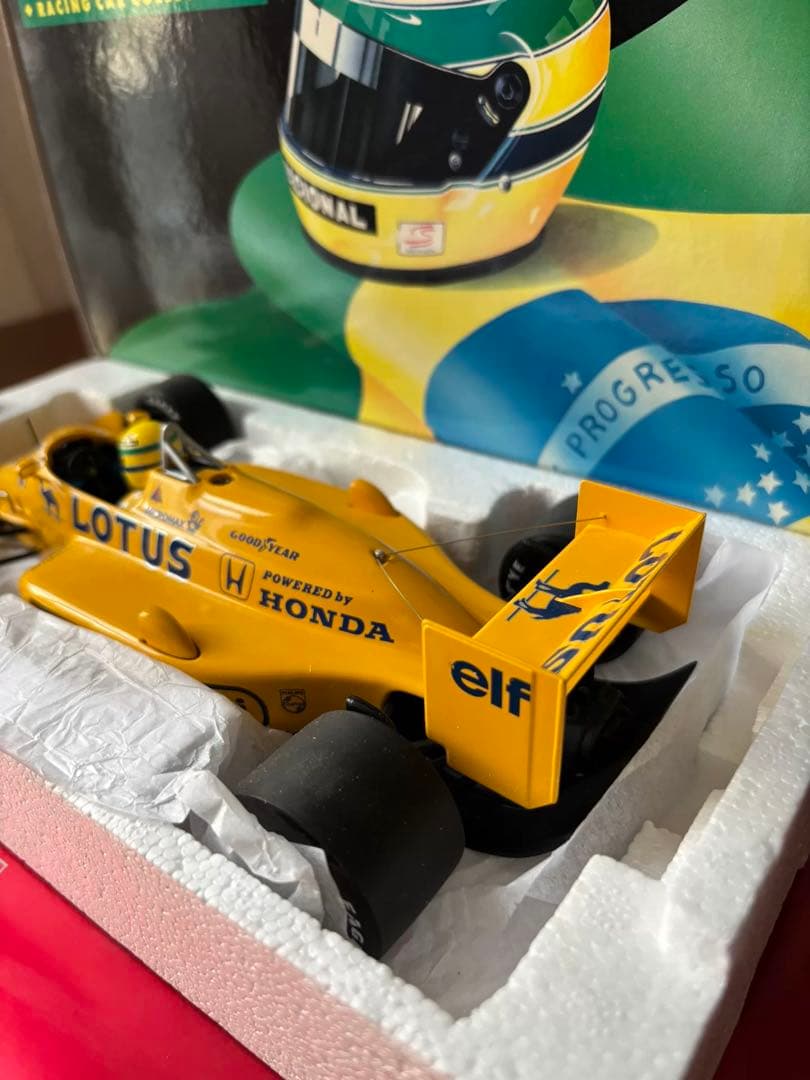 ミニカットLOTUS HONDA 99T 1987 1/18