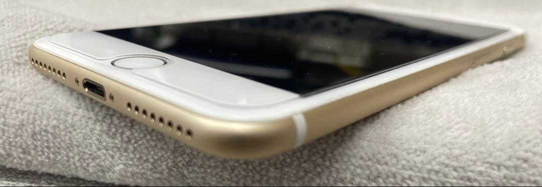 『美品』　SIM解除済　Apple iPhone 7 Plus ゴールド 本体