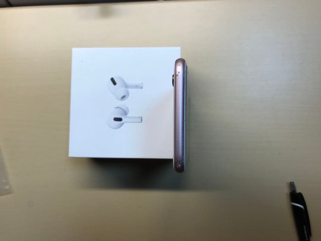 iPhone6s 64GB SIMフリー　割れなし　バッテリー最大容量79%