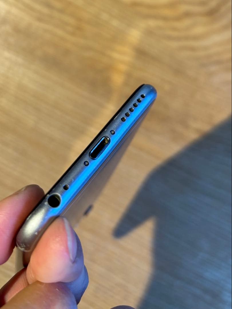 Apple iPhone 6 シルバー 本体　64GB docomo版