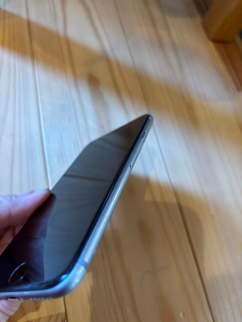 Apple iPhone 6 シルバー 本体　64GB docomo版