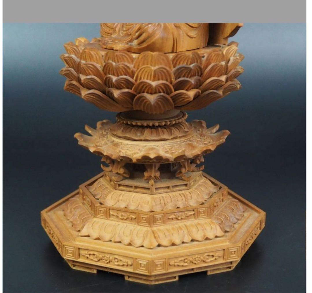 送料無料　時代物　香木白檀細密彫刻如来坐像　高さ23ｃｍ