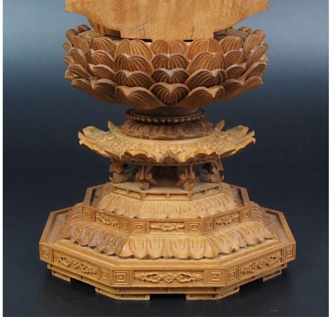 送料無料　時代物　香木白檀細密彫刻如来坐像　高さ23ｃｍ