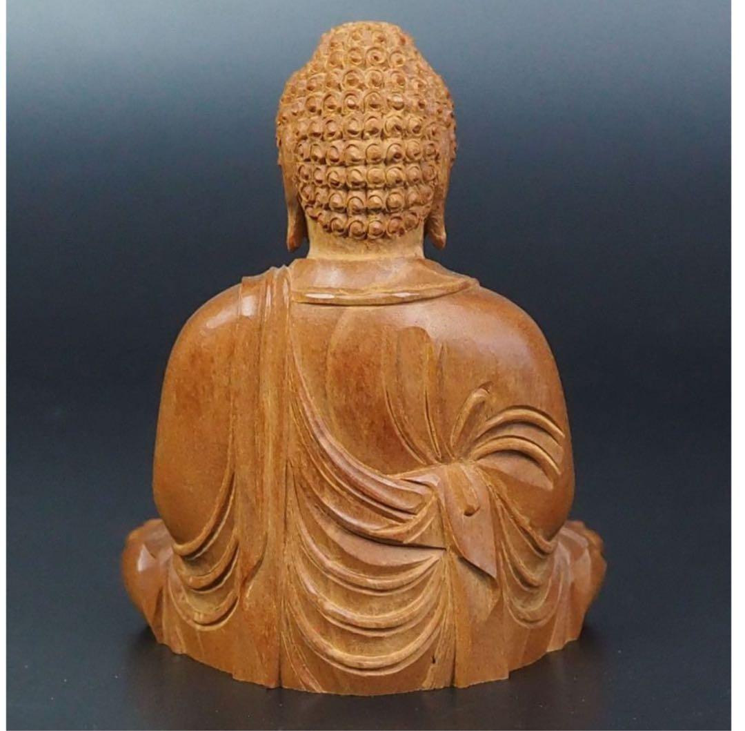 送料無料　時代物　香木白檀細密彫刻如来坐像　高さ23ｃｍ
