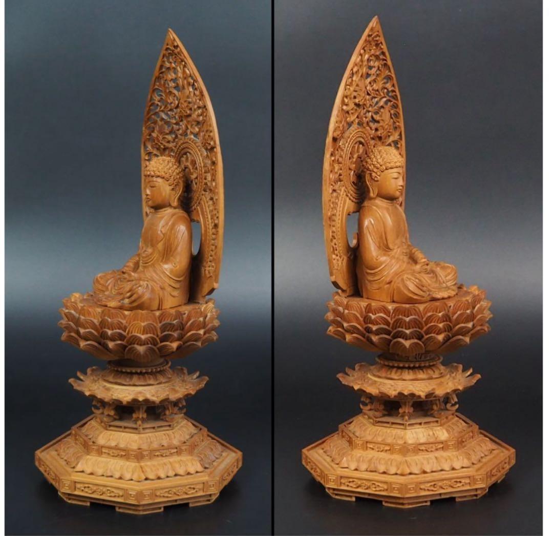 送料無料　時代物　香木白檀細密彫刻如来坐像　高さ23ｃｍ