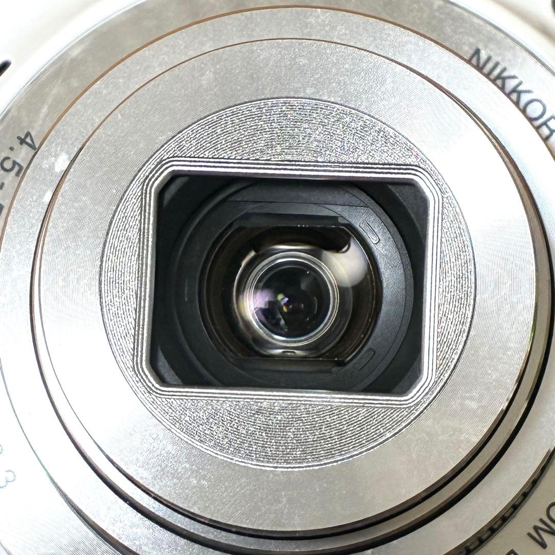 Nikon COOLPIX S6900 12倍ズームコンパクト　自撮り ホワイト