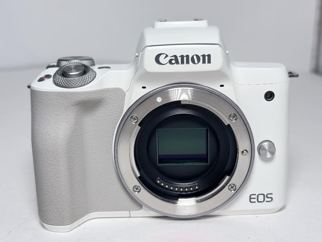 極上品 キヤノン EOS Kiss M2 ボディ ホワイト
