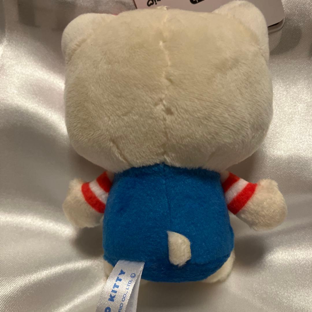 【新品、未使用、タグ付き】キティちゃん　ストラップ付き