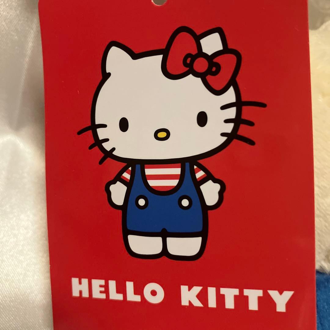 【新品、未使用、タグ付き】キティちゃん　ストラップ付き