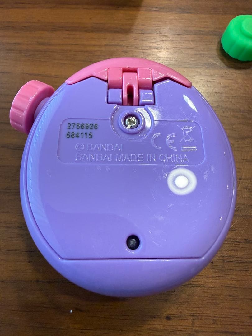 たまごっちパラダイス パープルスカイ　ネックストラップ　ケース　保護フィルム貼付