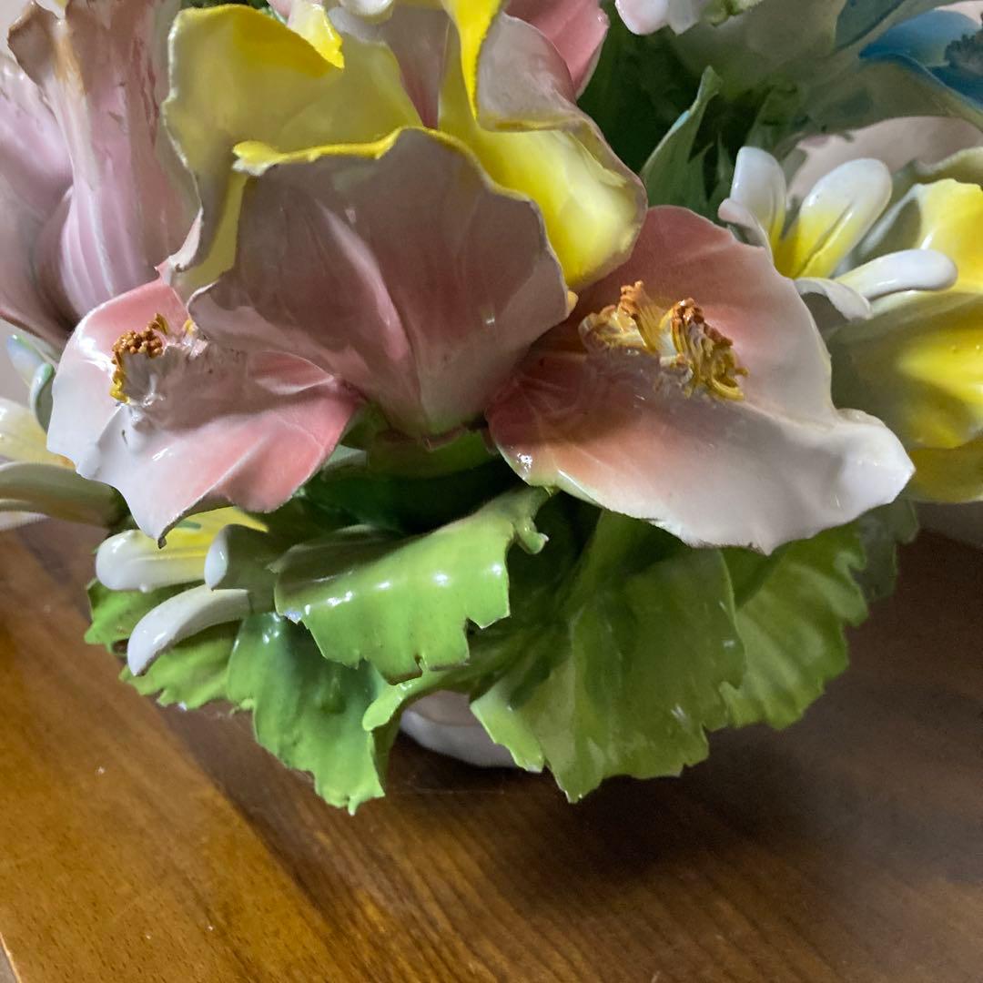 カラフルな花の置物　　陶器製