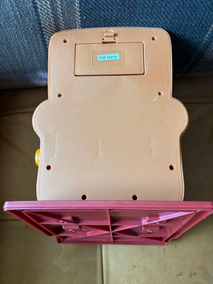 M&M's ディスペンサー　青椅子