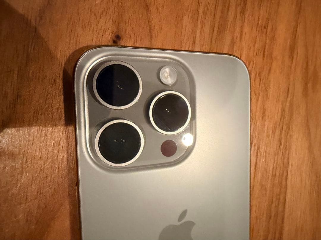 iPhone 15 Pro512GBSIMフリーバッテリー85%