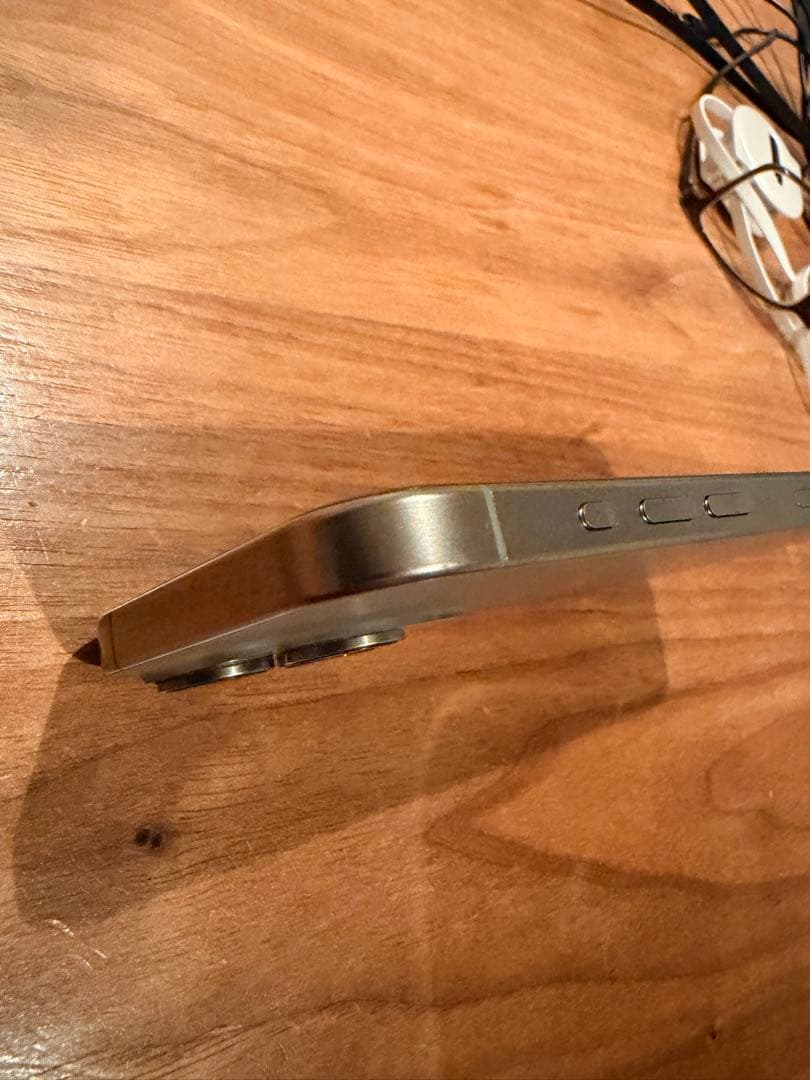 iPhone 15 Pro512GBSIMフリーバッテリー85%