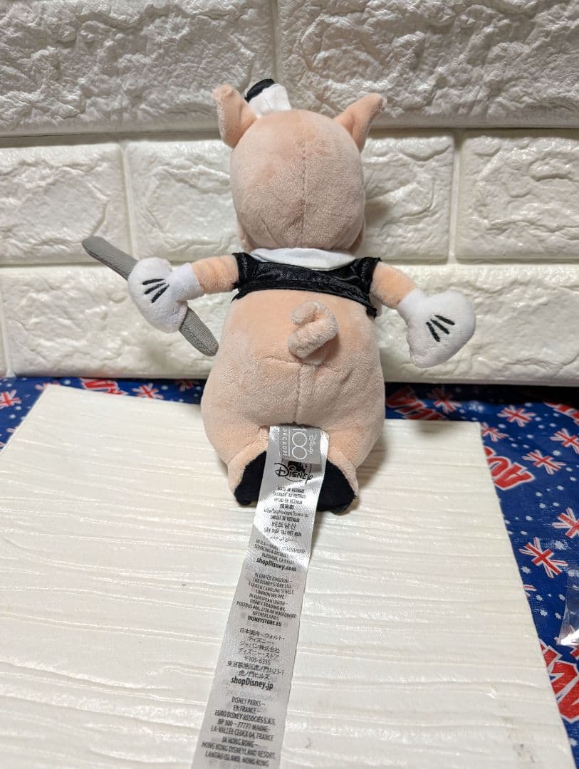 【美品】Disney100周年記念　3匹のこぶたぬいぐるみ　未使用に近い