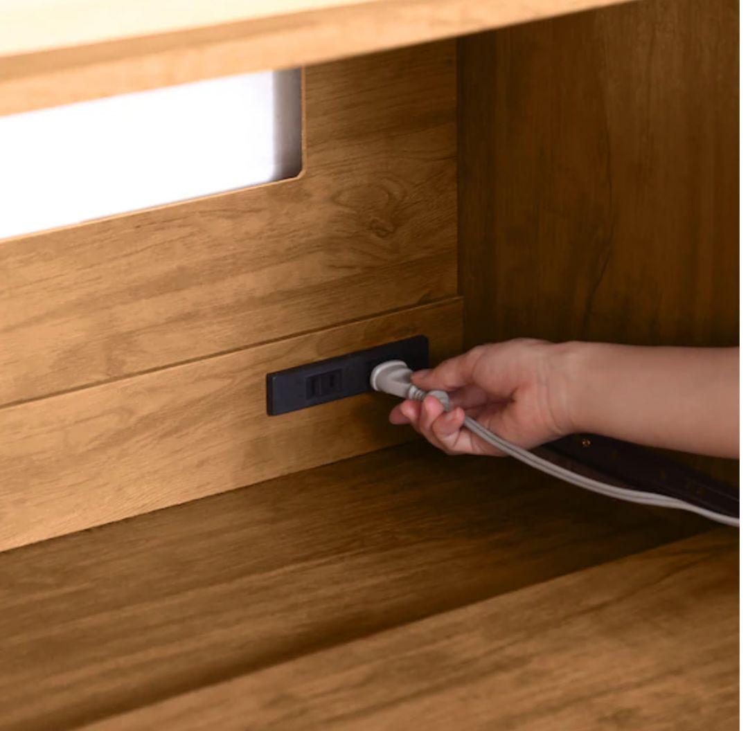 ヴィンテージ食器棚　ニトリ