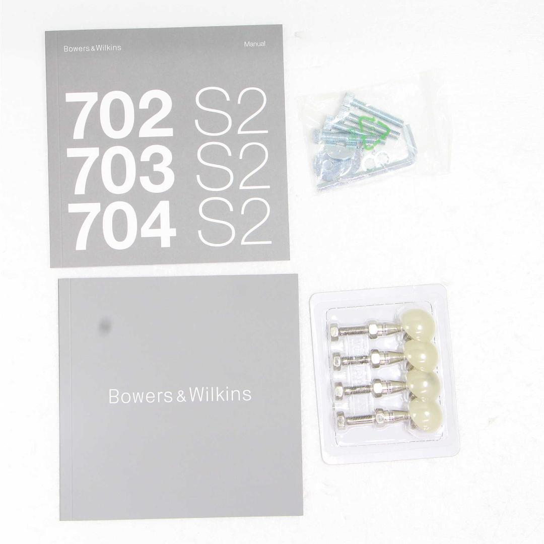 B&W 703S2 ピアノブラック／ペア　スピーカー本体良品、台座部分凹み傷あり