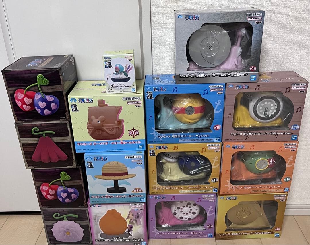 【未開封】ワンピース　ルームランプ・スピーカー・ミニフィギュア