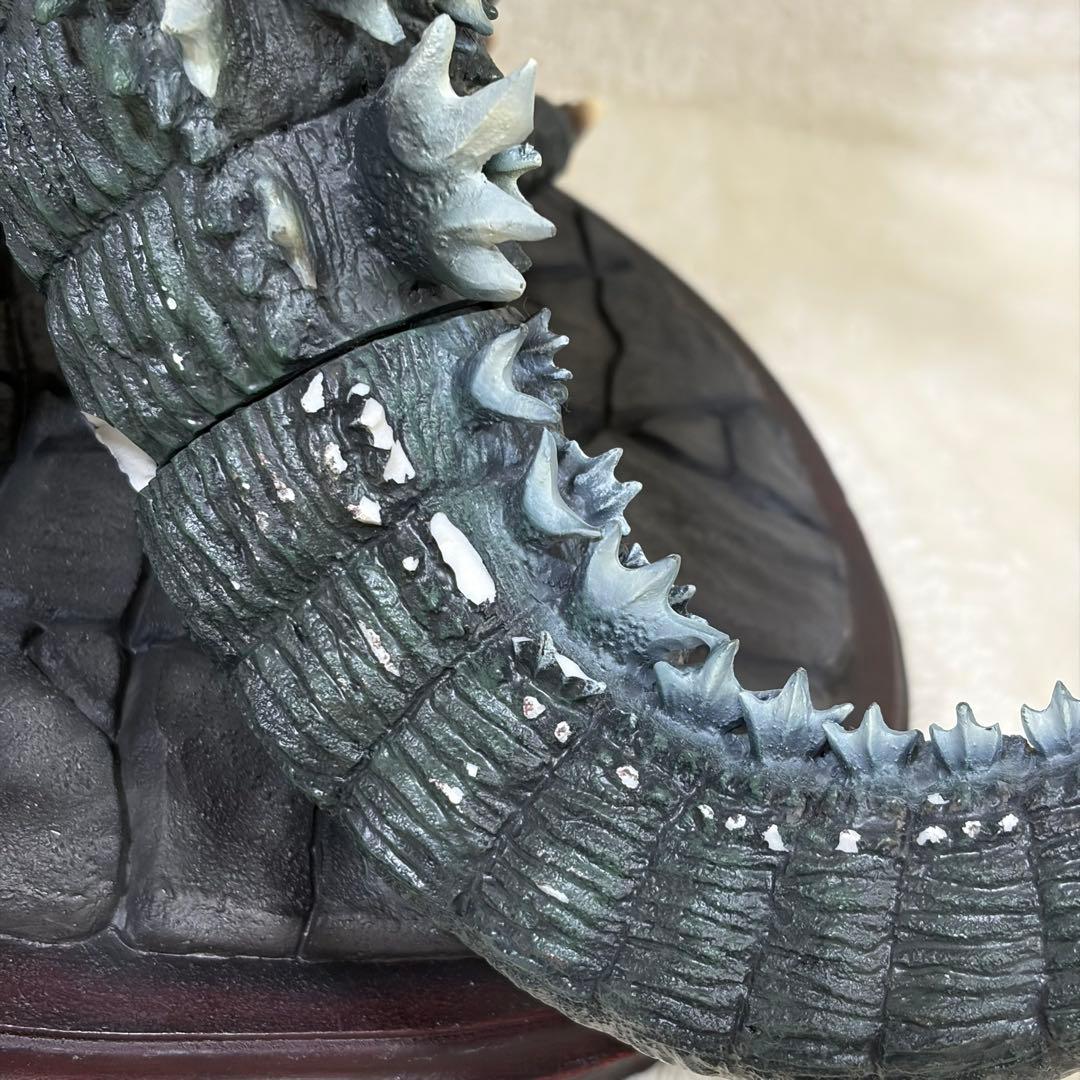 限定300体 東宝怪獣シリーズ 巨大リアルフィギュア ゴジラ 約30cm 箱付