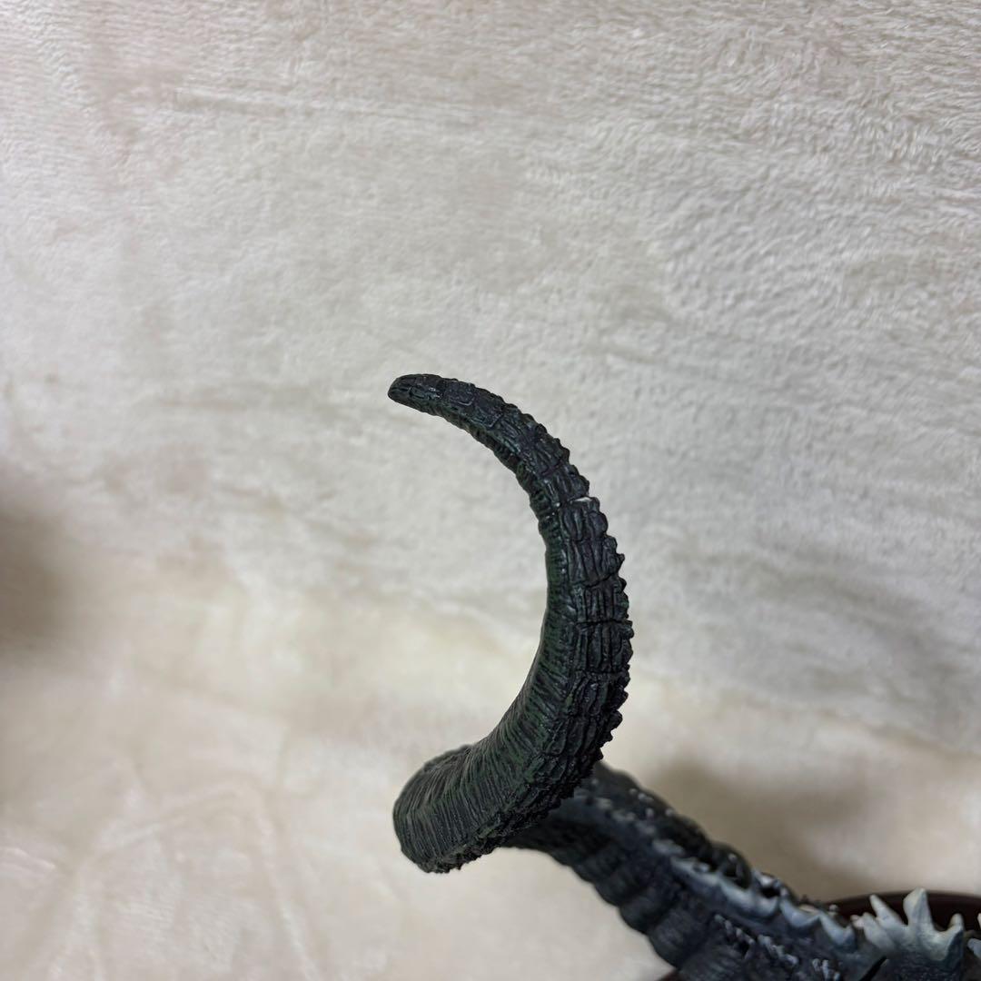 限定300体 東宝怪獣シリーズ 巨大リアルフィギュア ゴジラ 約30cm 箱付