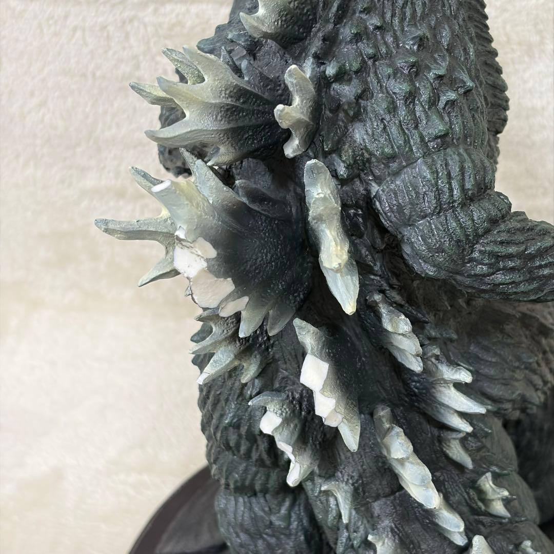 限定300体 東宝怪獣シリーズ 巨大リアルフィギュア ゴジラ 約30cm 箱付