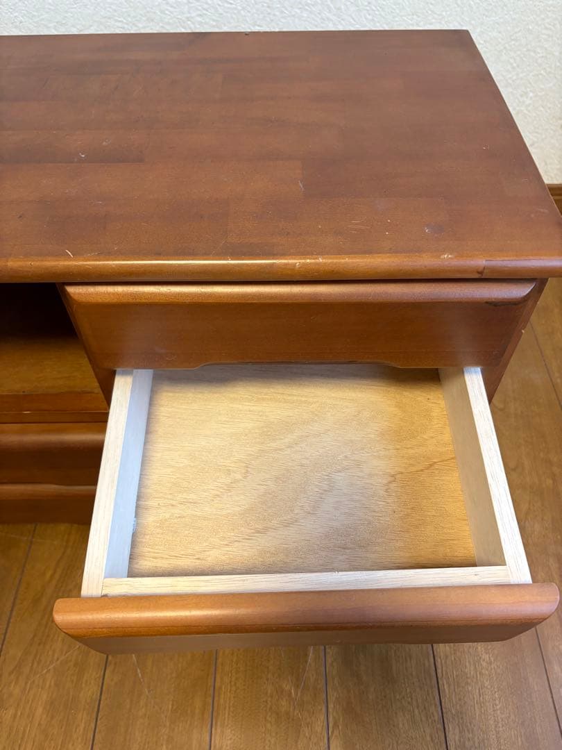 (最終価格です)木製 4引き出しローチェスト オープン収納付き