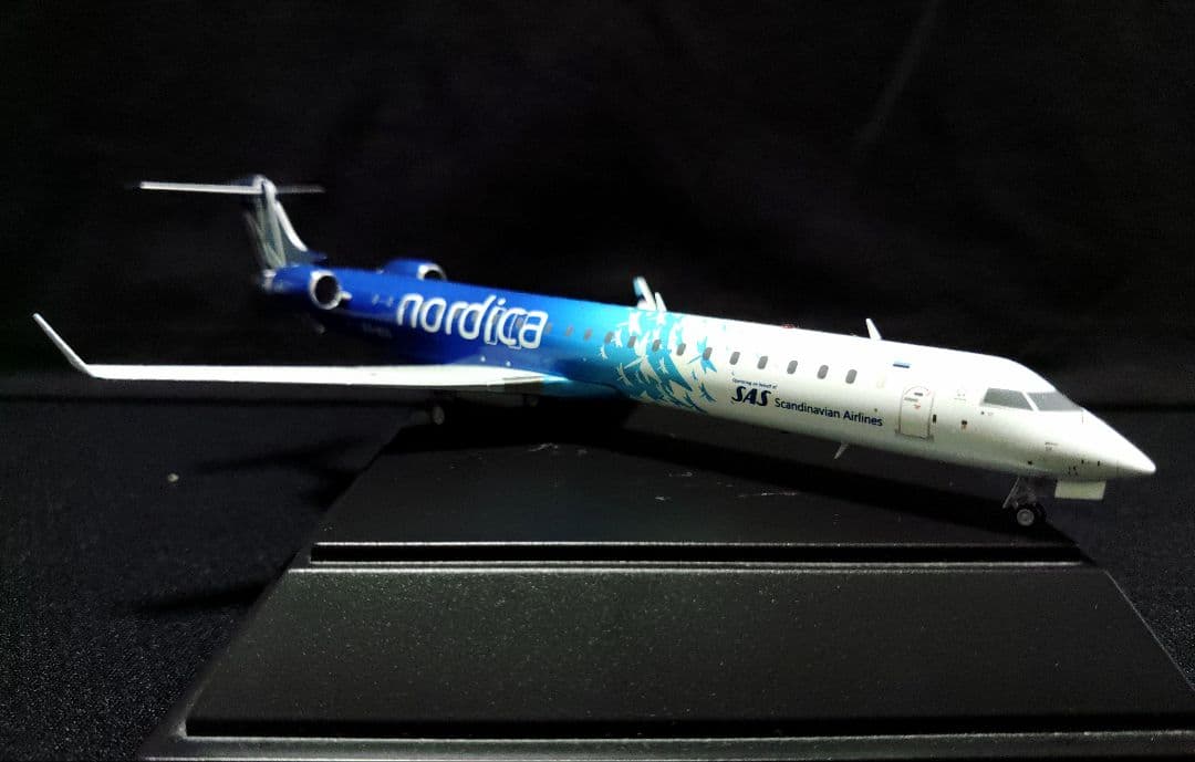 JCWings　1/200　CRJ900　超メルカリ市価格で掲載中