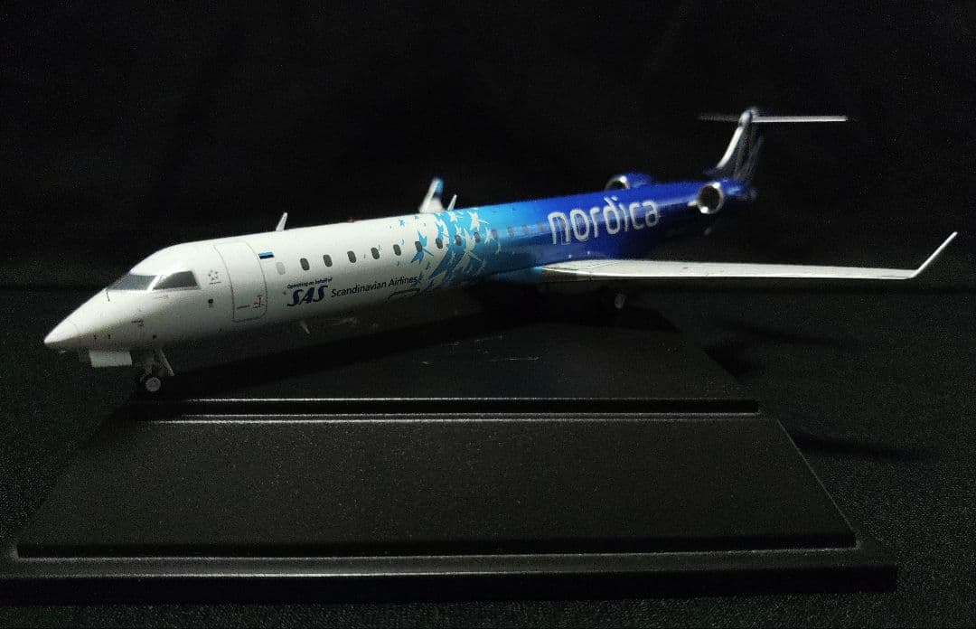 JCWings　1/200　CRJ900　超メルカリ市価格で掲載中