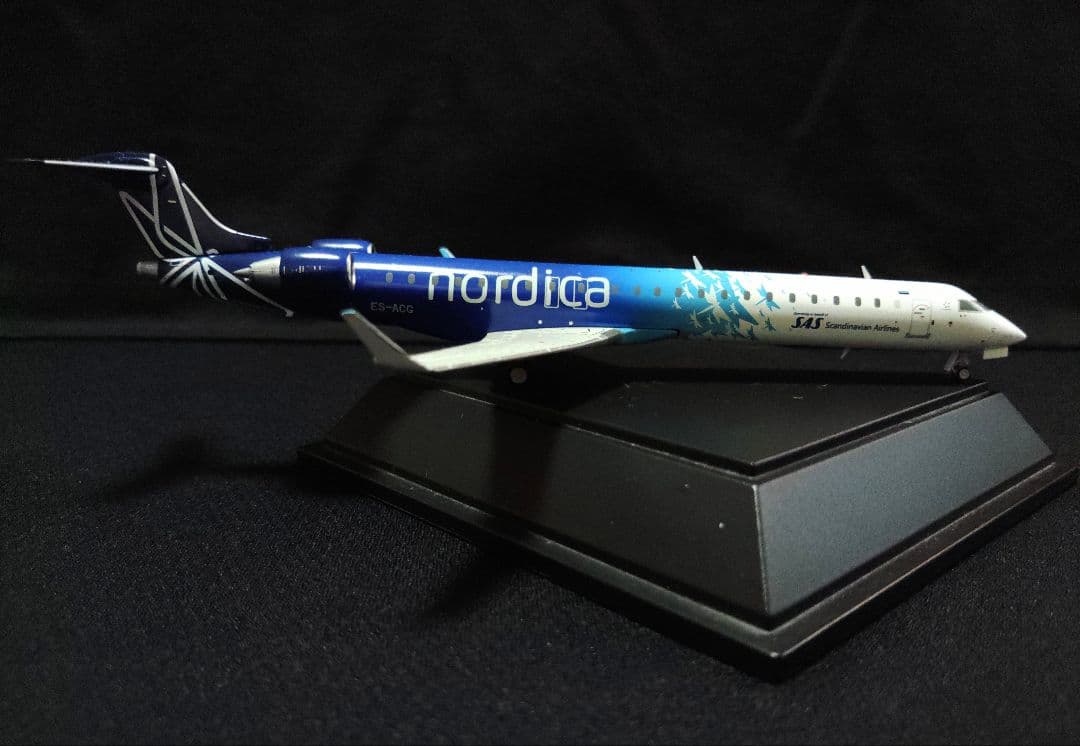 JCWings　1/200　CRJ900　超メルカリ市価格で掲載中