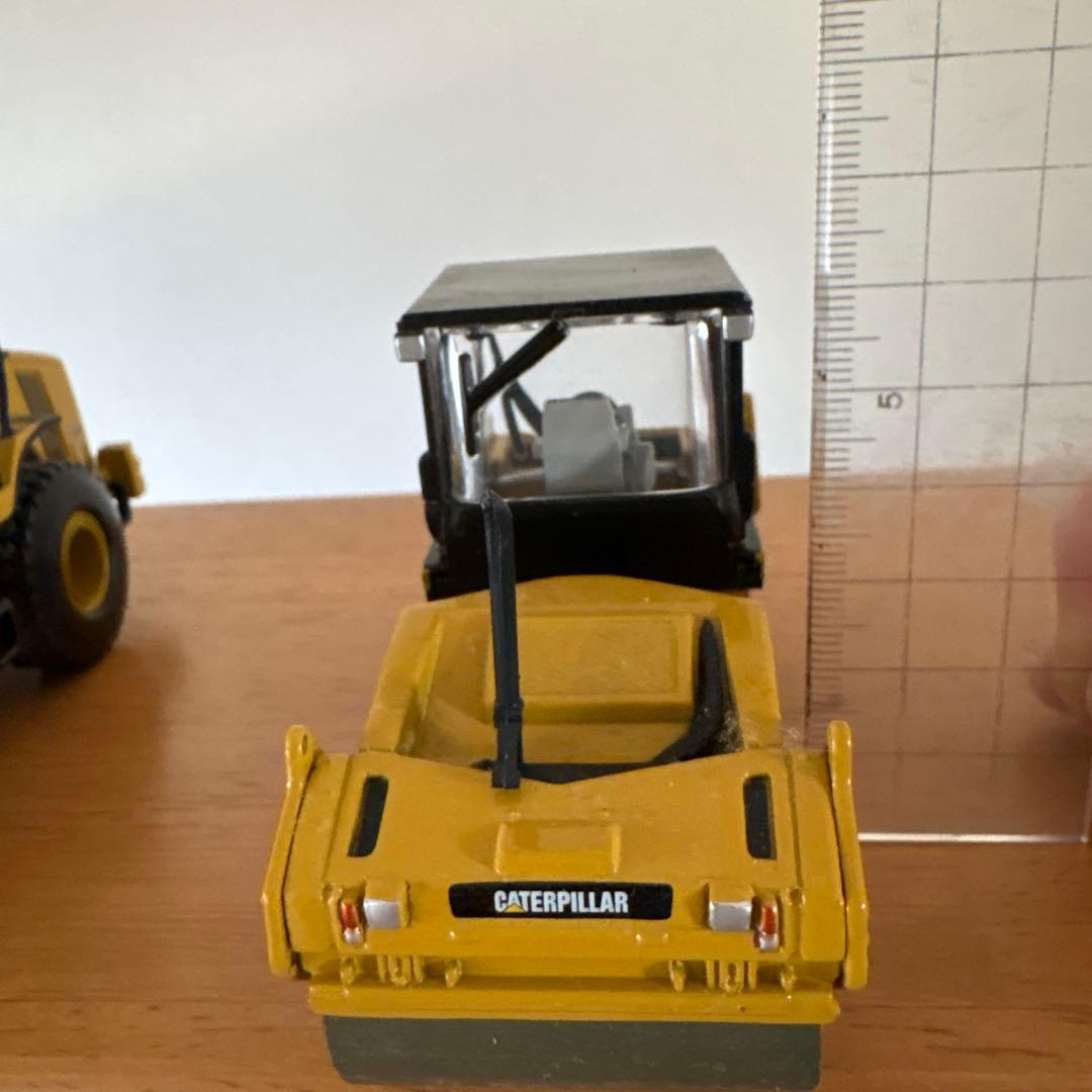 CATERPILLAR ミニカー 4台セット