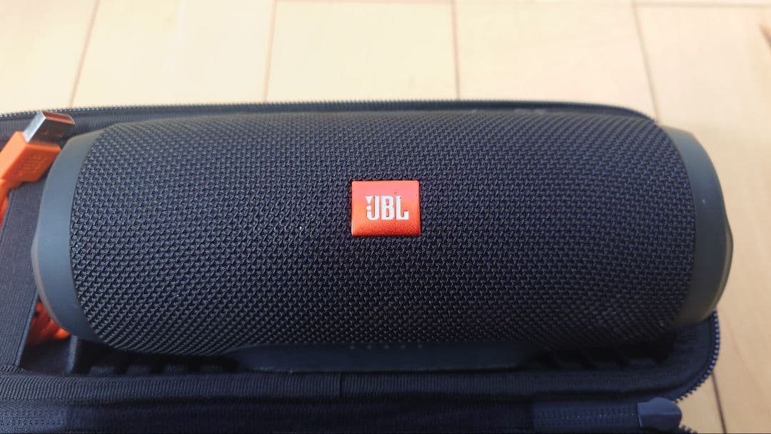 【美品】JBL Charge 3 Black 専用ケース付き