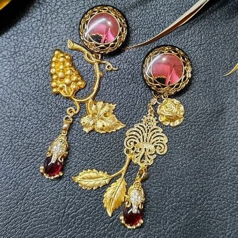 100 高級ボタン×真鍮パーツ×18kgpCZチャーム ピアス・イヤリング