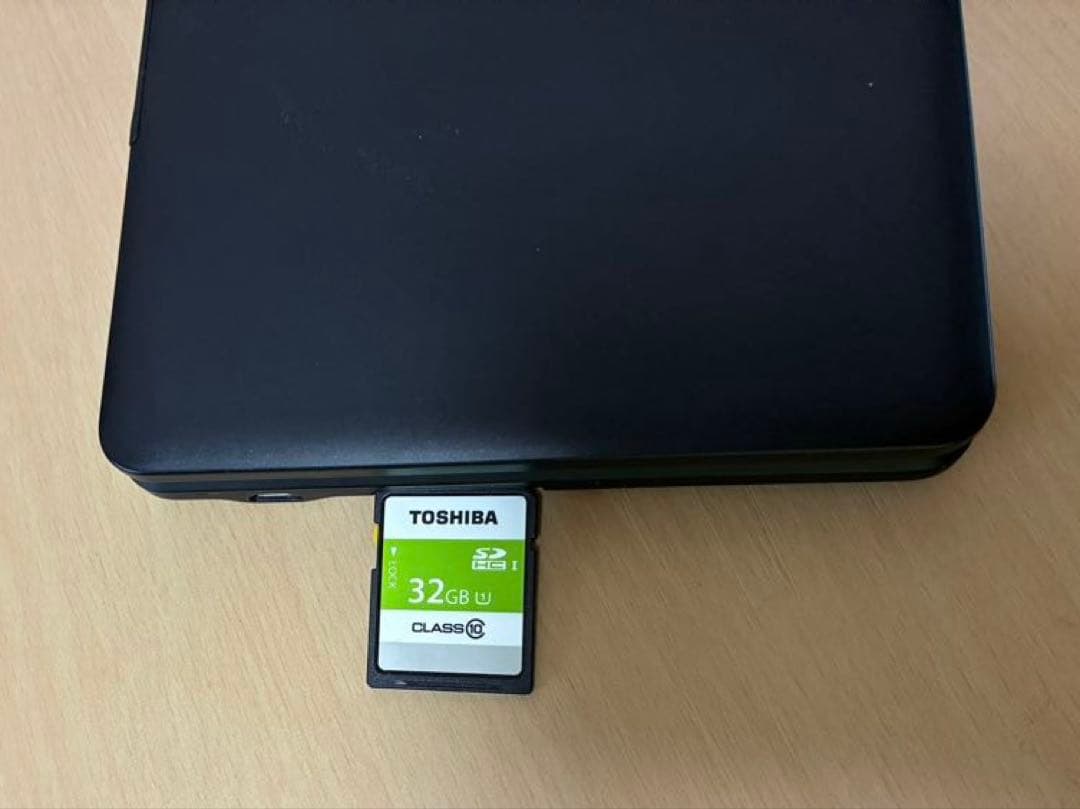 ポメラ pomera DM200 （SD 32GB付属、Linux導入済）