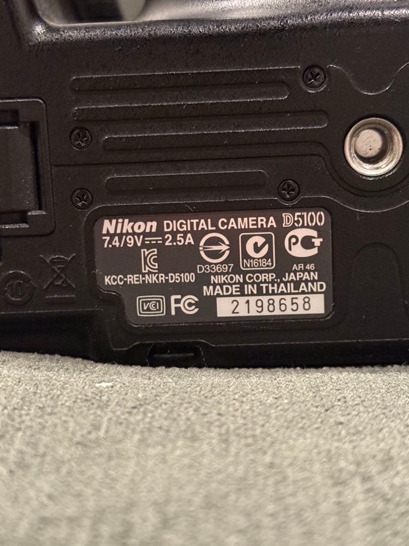 Nikon デジタル一眼レフ 標準ズームレンズ付き
