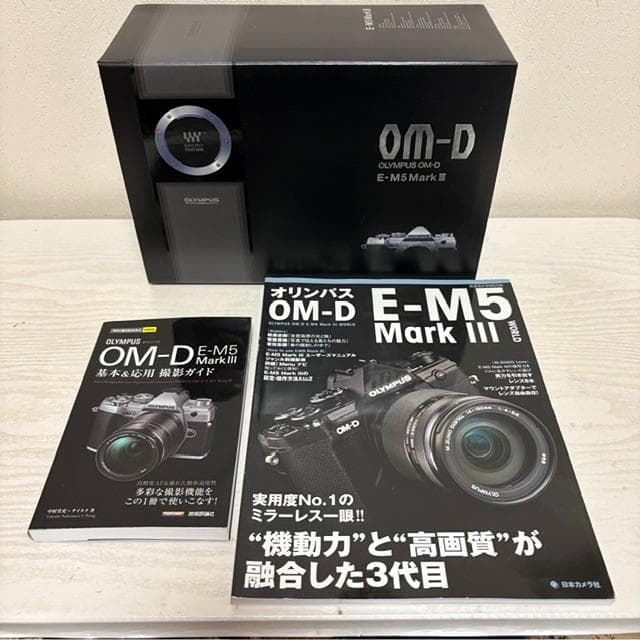 極美品★OLYMPUS/OM-D E-M5 MarkⅢ★おまけ多数★