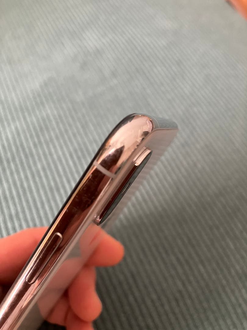 iPhone Xs [シルバー] 64GB SIMフリー 動作良好