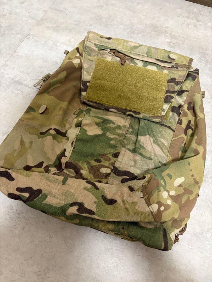 Crye zip on pack 2.0 S/M 実物 交渉受付ます。