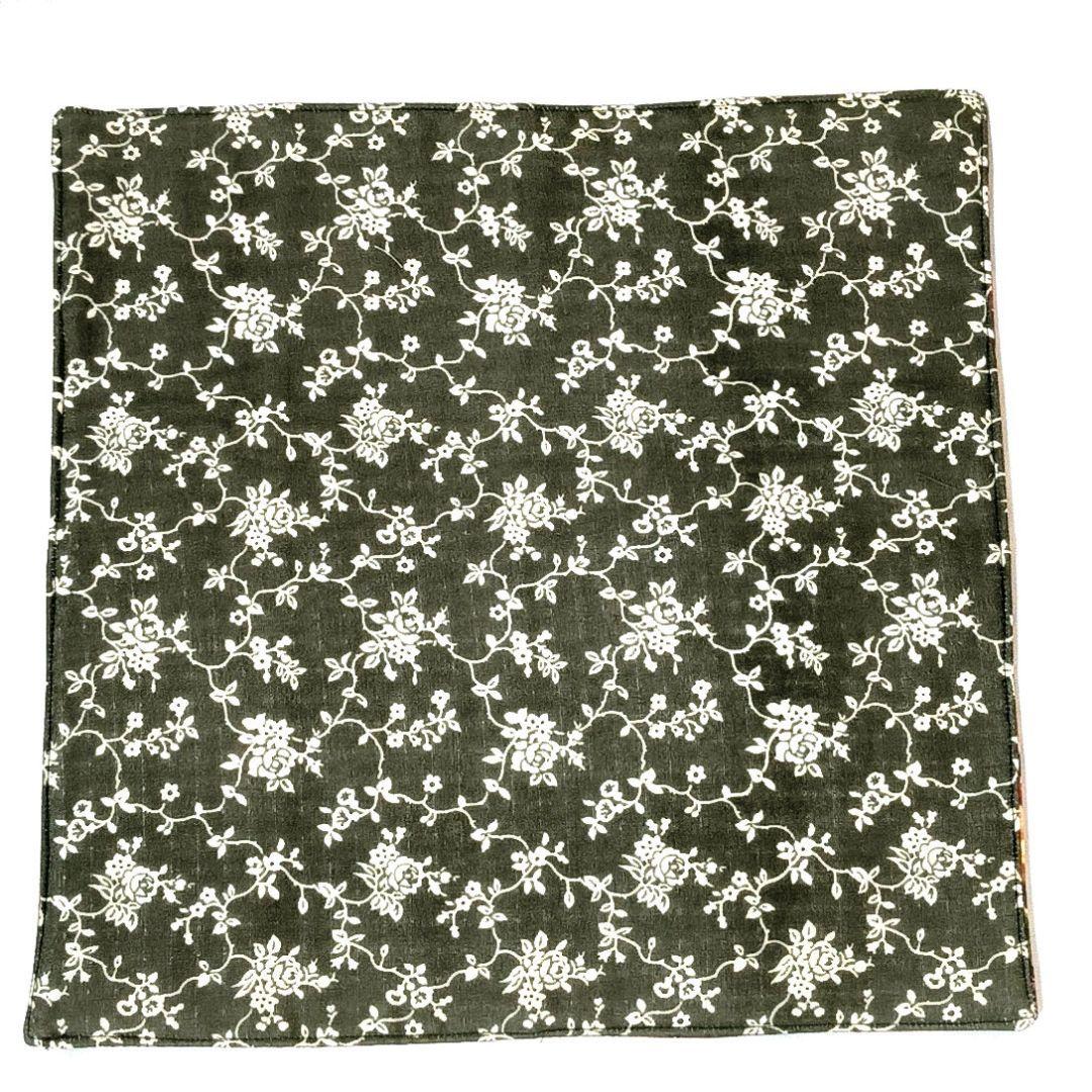 Yourelia様】ハンドメイドオーダー★犬★ハンカチ&ポーチ　8点