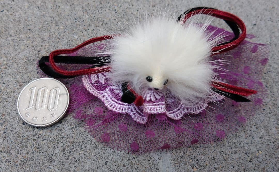 昭和レトロ　ハンドメイド　スピッツ犬　ブローチ