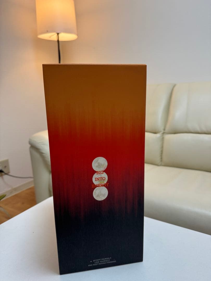 ラブブ　Big into Energy ROCK THE UNIVERSE