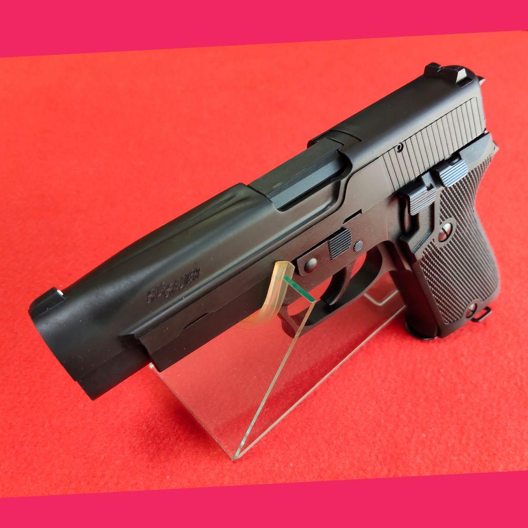 タナカ　シグ P220 アーリーモデル　ヘヴィウエイト　ガスブローバック