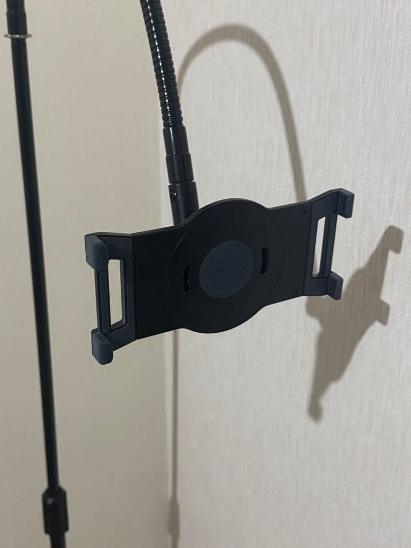 サンワ　タブレット　スタンド