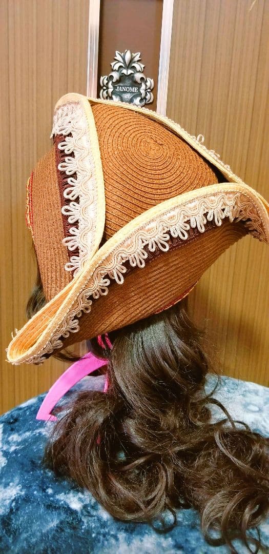 麦わら素材の海賊帽子　トライコーン