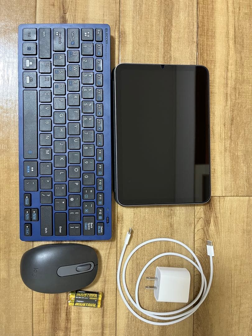 【tkmura】iPad mini第7世代 本体＋キーボード付