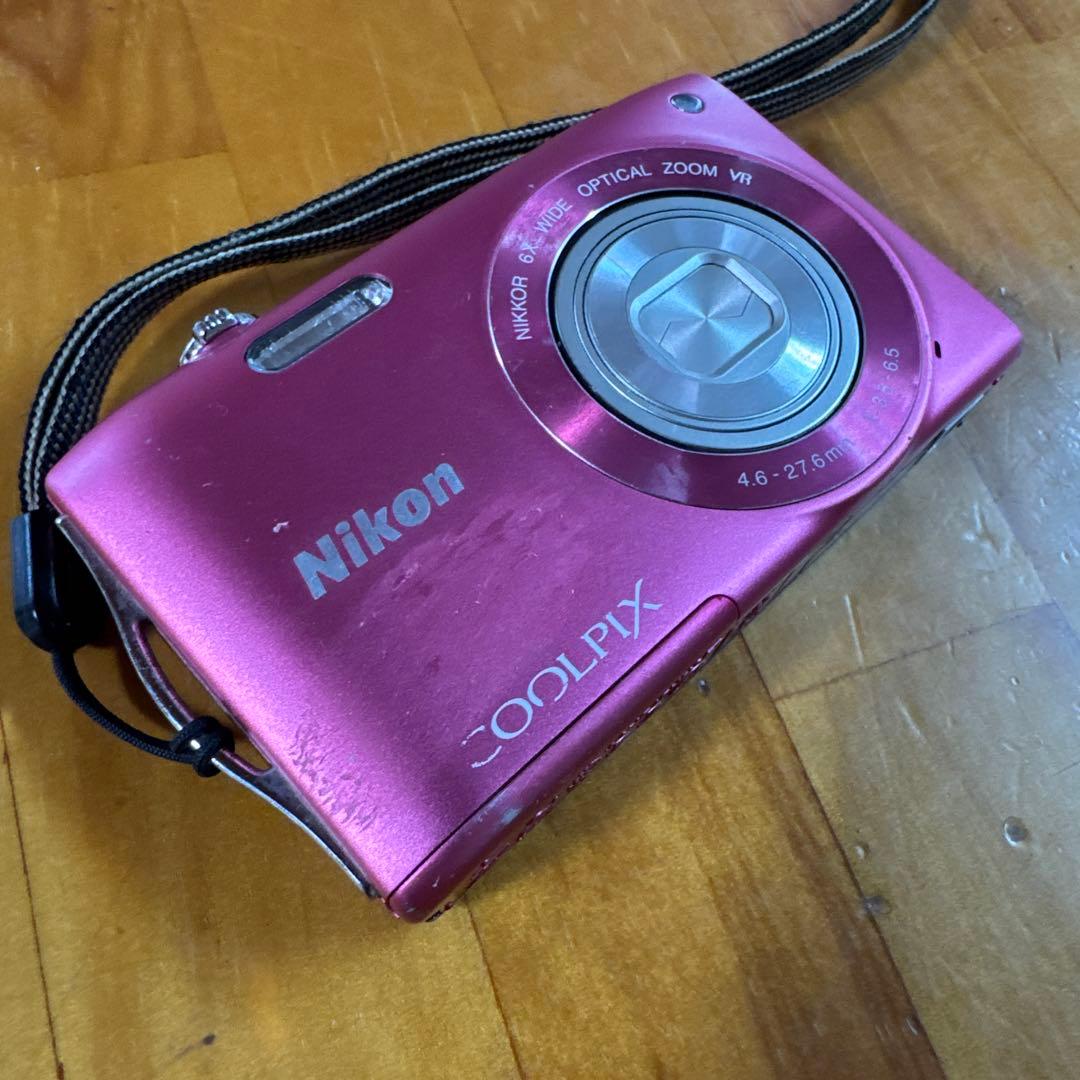 Nikon COOLPIX S3300 デジカメ